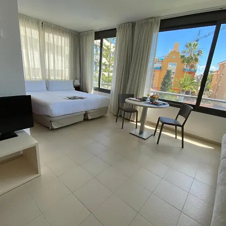 Apart Otel Atenea Park & 3*