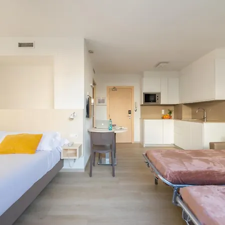 Atenea Park & 3* Vilanova i la Geltrú