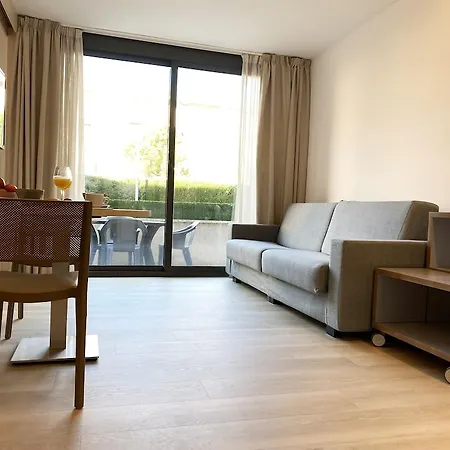 Apart Otel Atenea Park & 3*